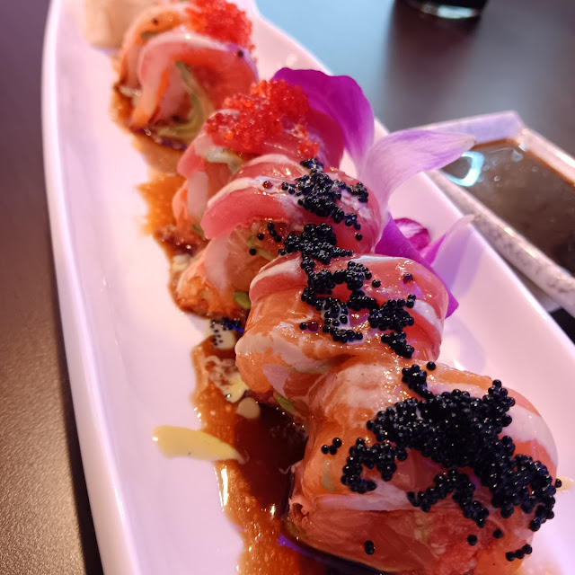 Special Chef Raw Fish Roll