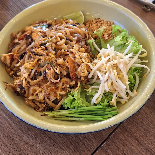 Seafood Pad Thai Noodles