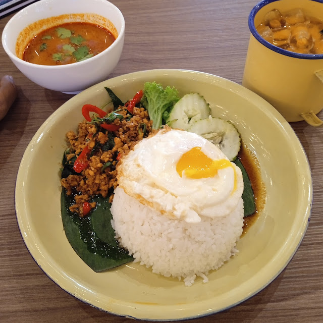 Nasi Pad Kra Pao