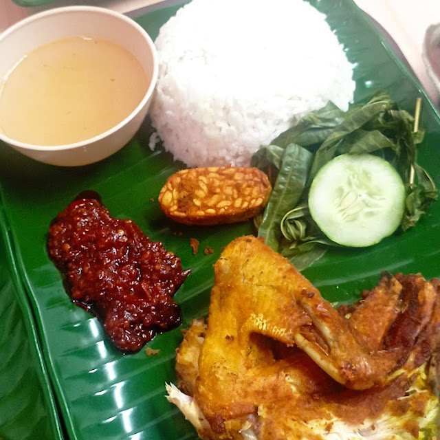 Nasi Ayam Penyet