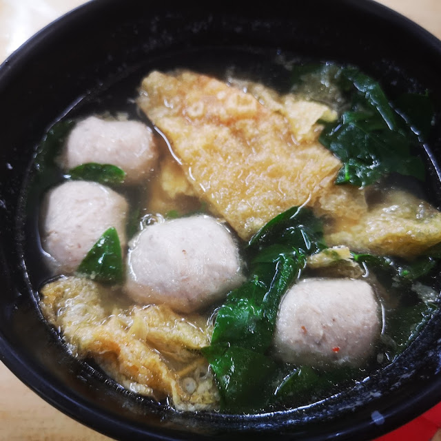 Meatballs with Bean Curd Soup