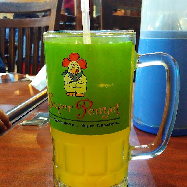 Minuman Es Teh Manis