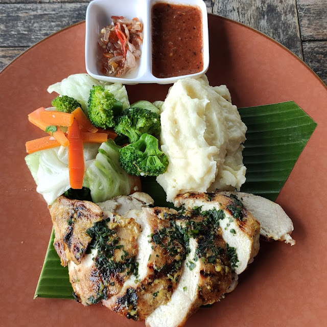 Grilled Chicken Basil