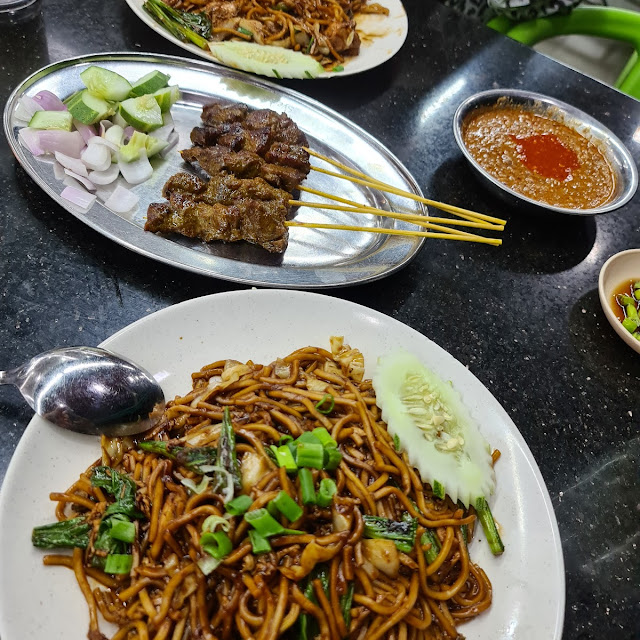 Satay N Mee Goreng