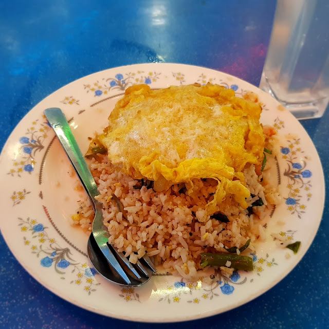 Bihun Goreng Telur Dadar