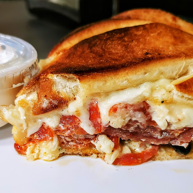 Sylvio's Special Calzone
