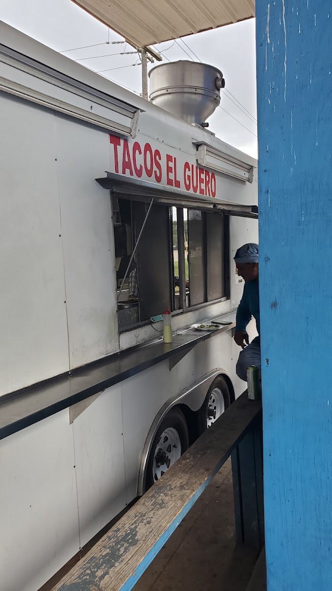 Tacos 'El Güero' - Lake Jackson
