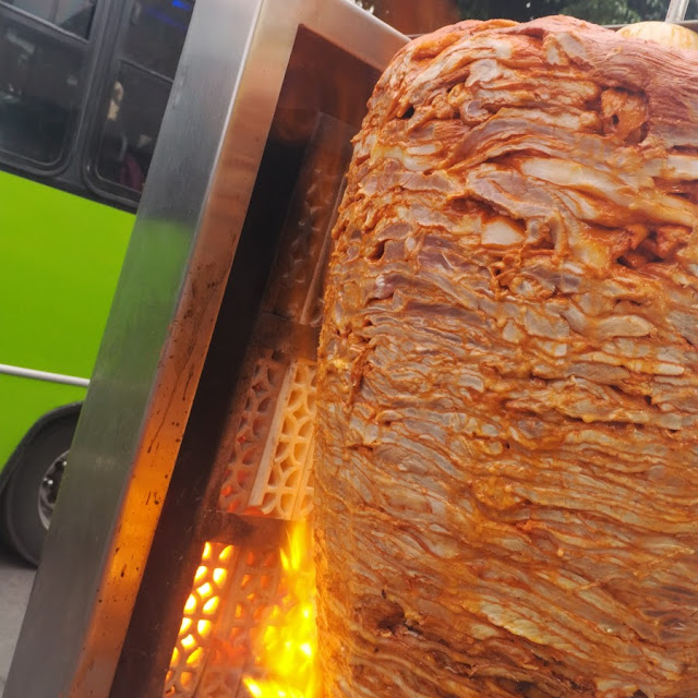 Todos Los Lunes Tacos de Pastor Al 2x1
