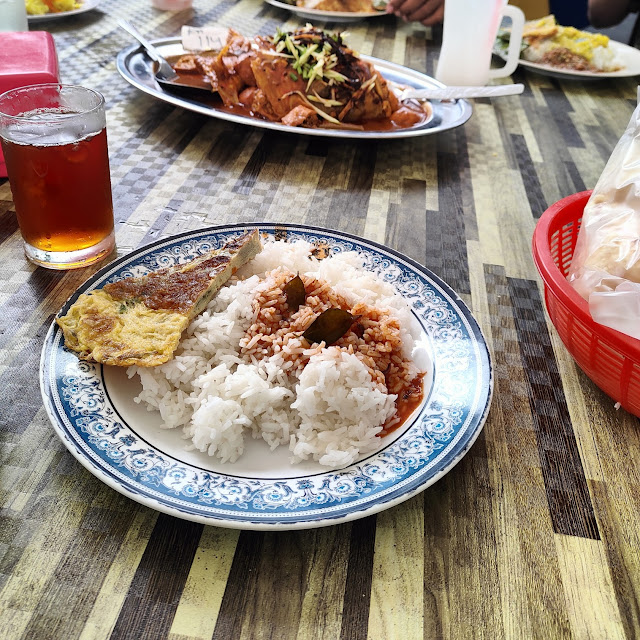 Kari Kepala Ikan Spesel
