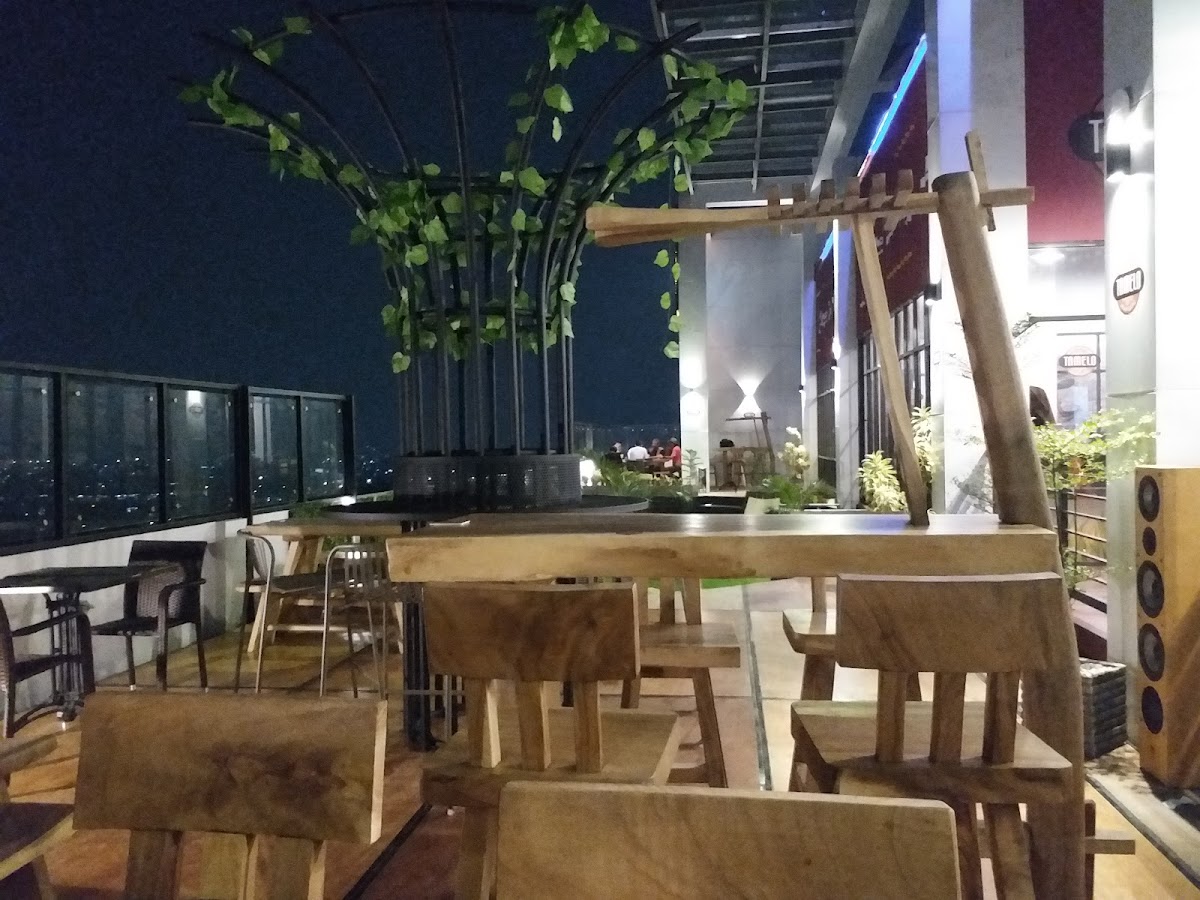 TAMELO Atap Cafe