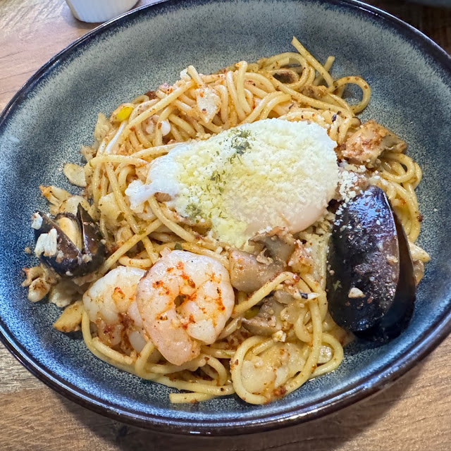 Seafood Aglio Olio