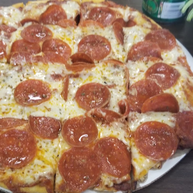 Medium Pepperoni Pizza