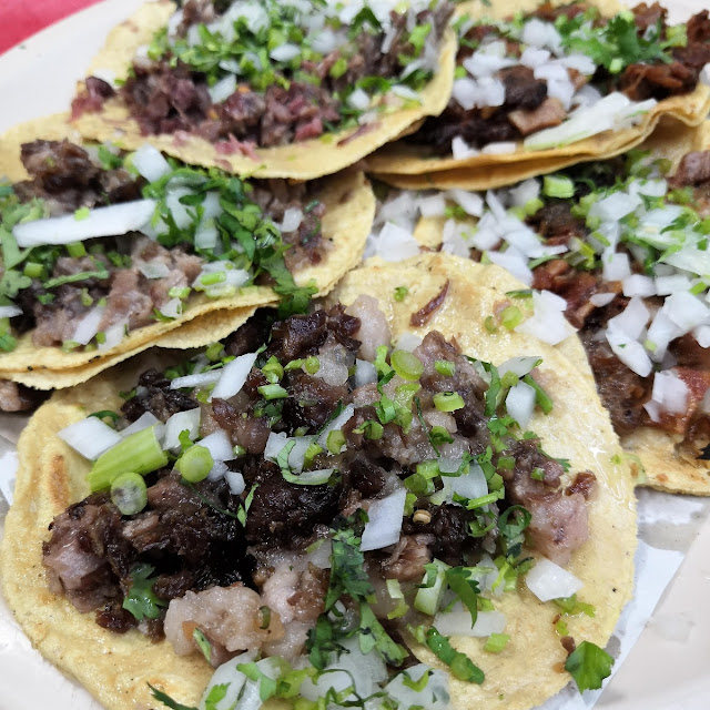 Tacos de Suadero Y Longaniza