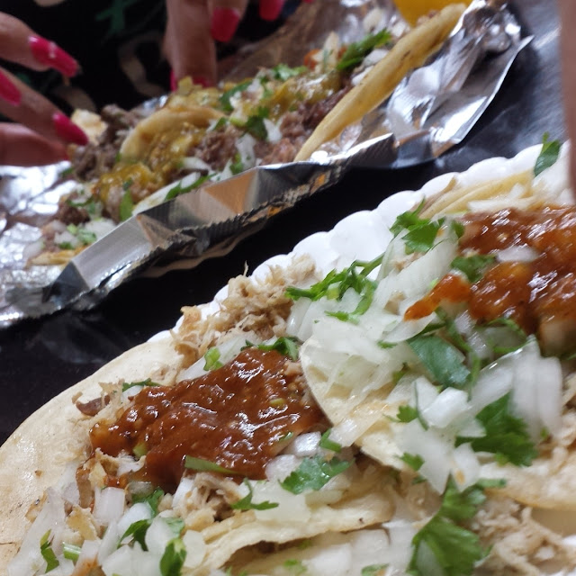 Tacos De Pollo Con Todo