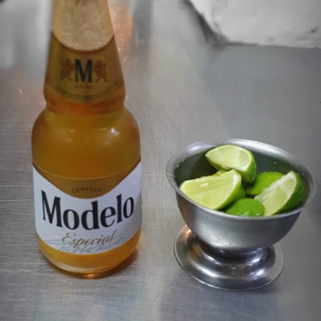 Modelo Especial