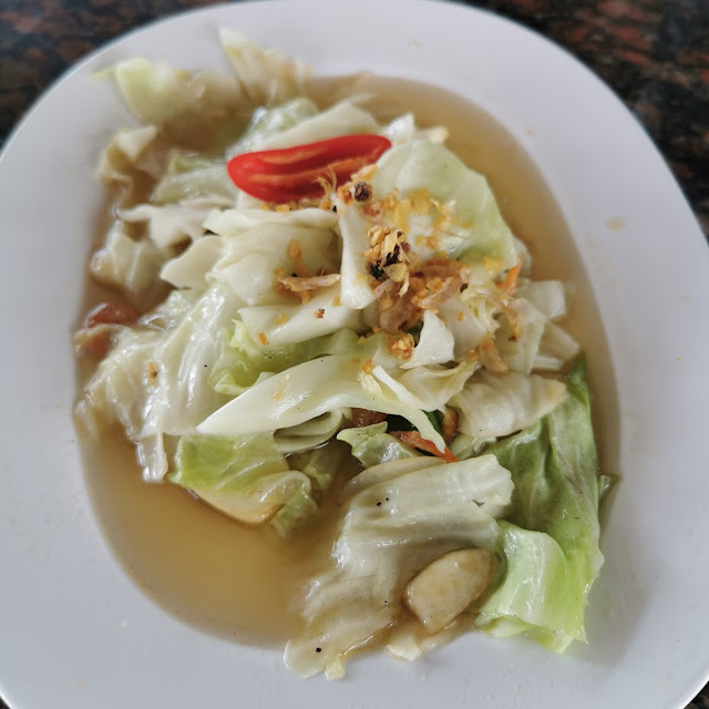 Fried Cabbage with Fish Sauce