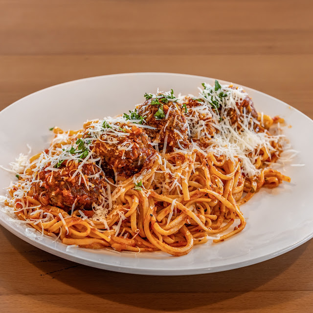 Spaghetti & Meatballs