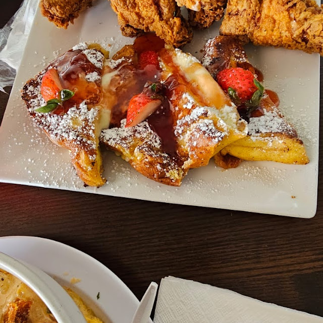 Krispy Fried Chicken Wings & Traditional French Toast