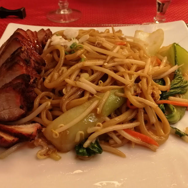 Lamen Sautées Au Porc Laqué