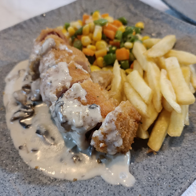 Chicken Cordon Bleu