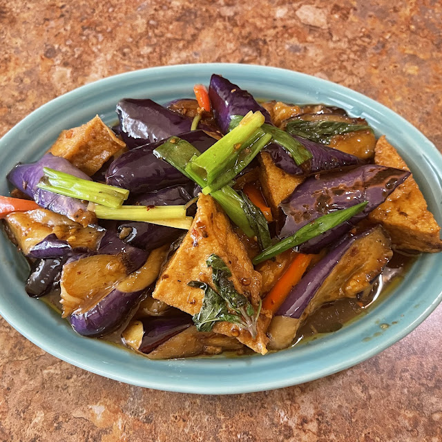 Basil Spicy Eggplant Chicken