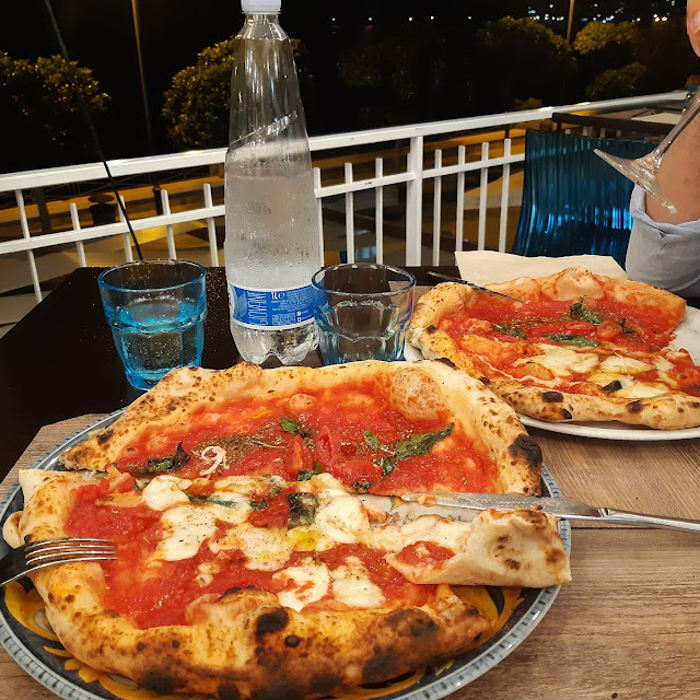 Pizza Margherita E Pizza Marinara