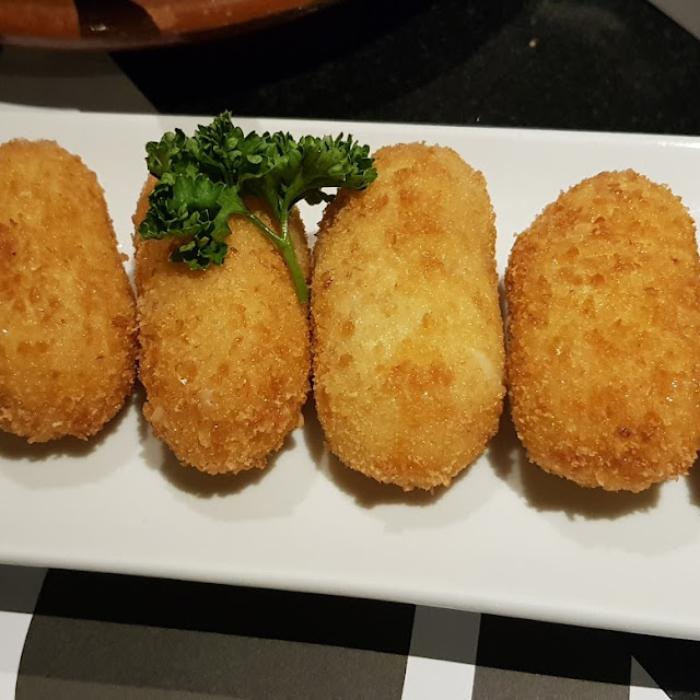 Jamón Ibérico & Chicken Croquettes
