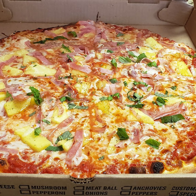 Maui Waui Pizza