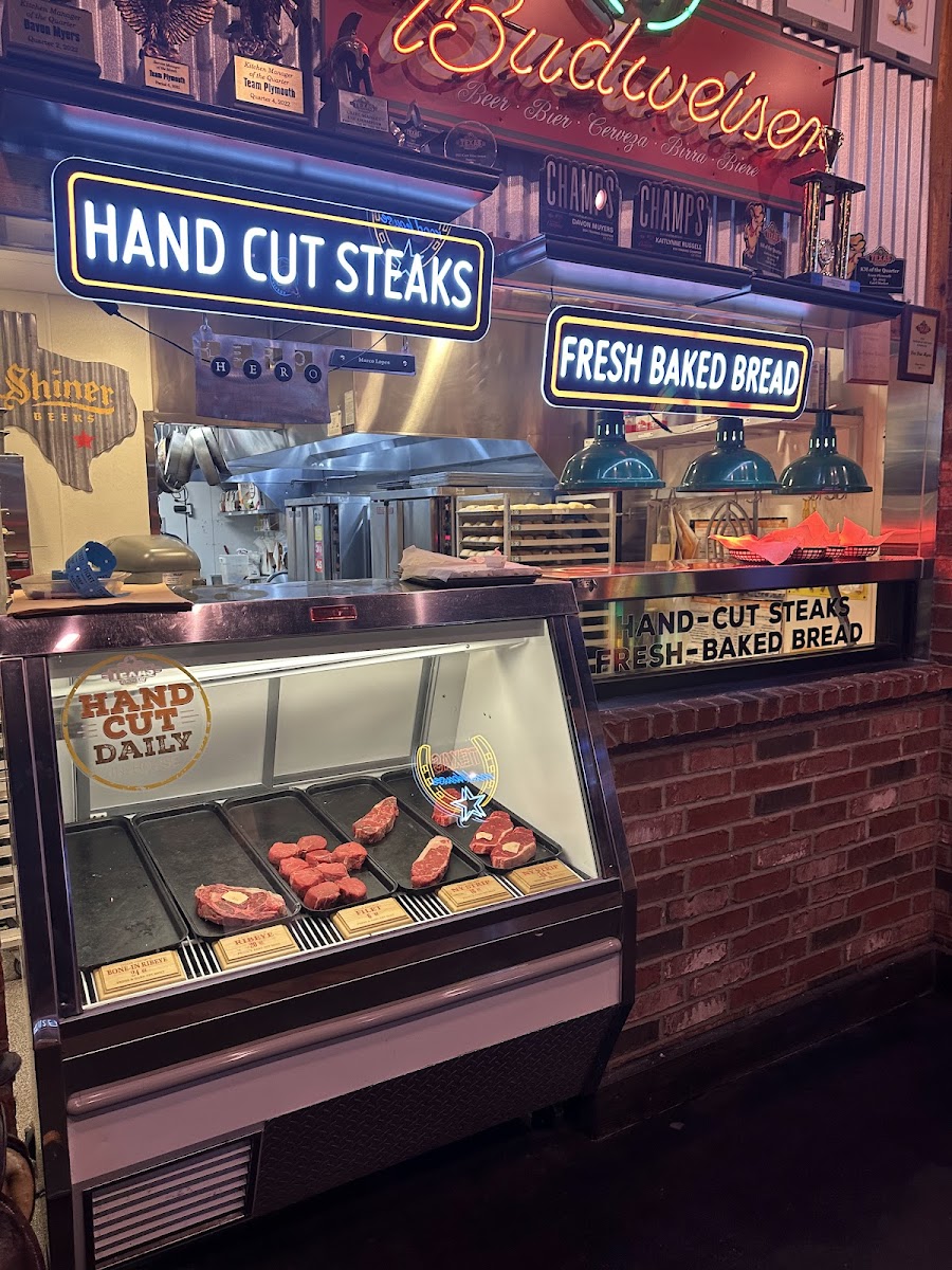 Texas Roadhouse - Plymouth