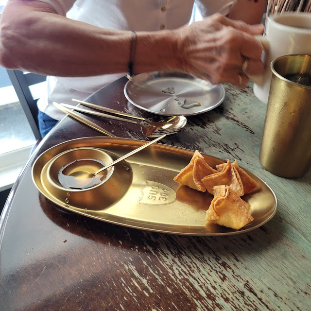 Crab Rangoon