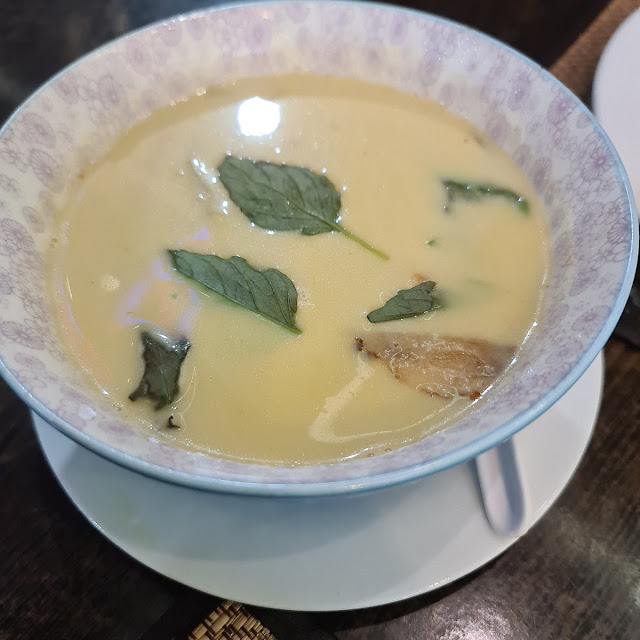 Tom Kha