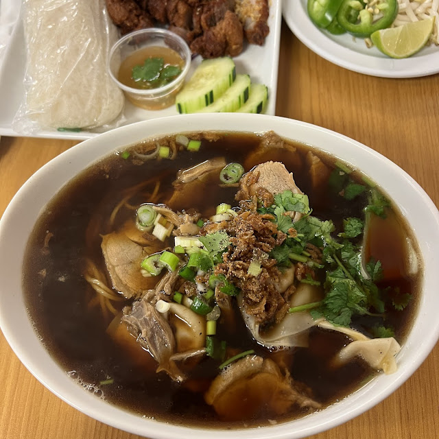 Duck Noodle Soup Mee Phet