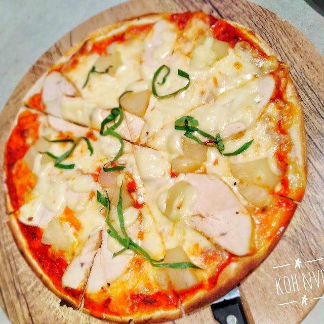 Hawaiian Pizza