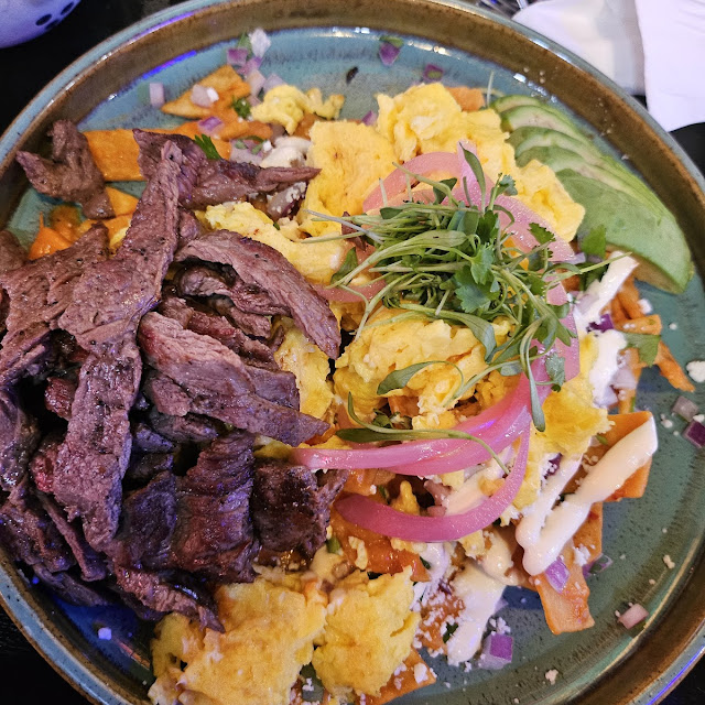 Chilaquiles w Egg and Steak