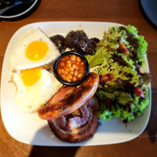Big Breakfast