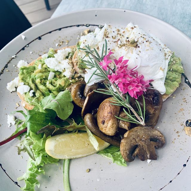 Mash Avocado Toast