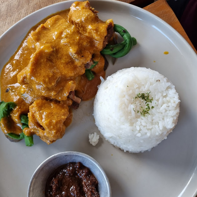 Crispy Pork Kare-Kare