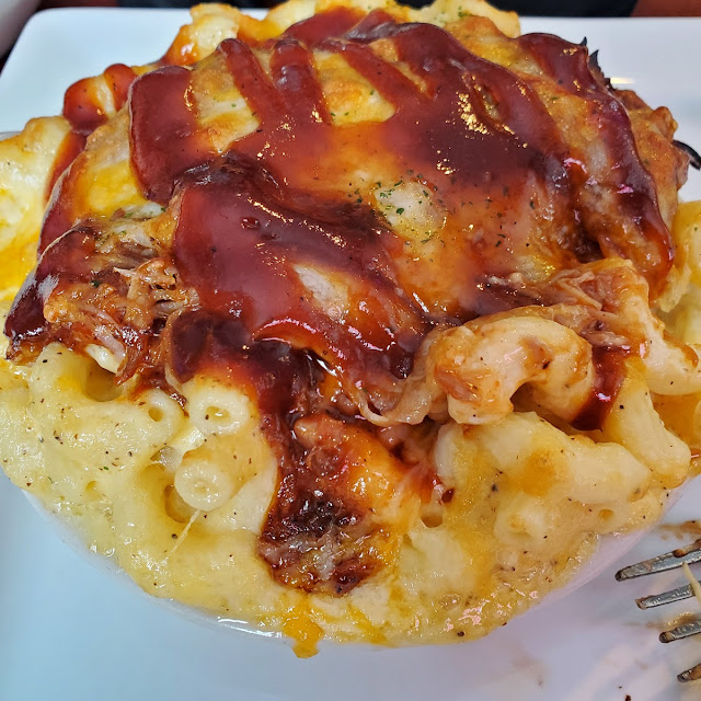 Pulled Pork Mac and Cheese