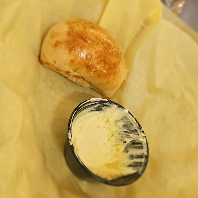 Complimentary Dinner Rolls