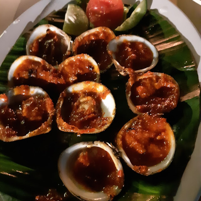 Clam