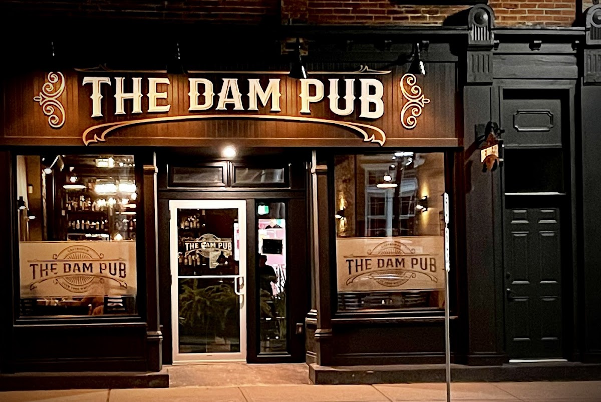 The Dam Pub Gastropub & Whisky Bar
