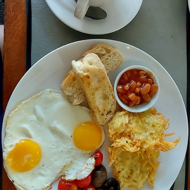 American Breakfast