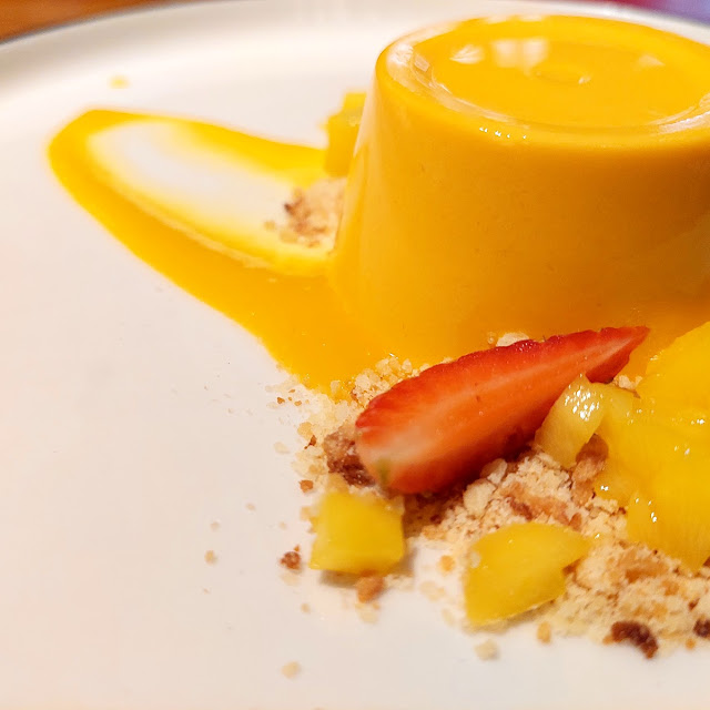 Mango Panna Cotta