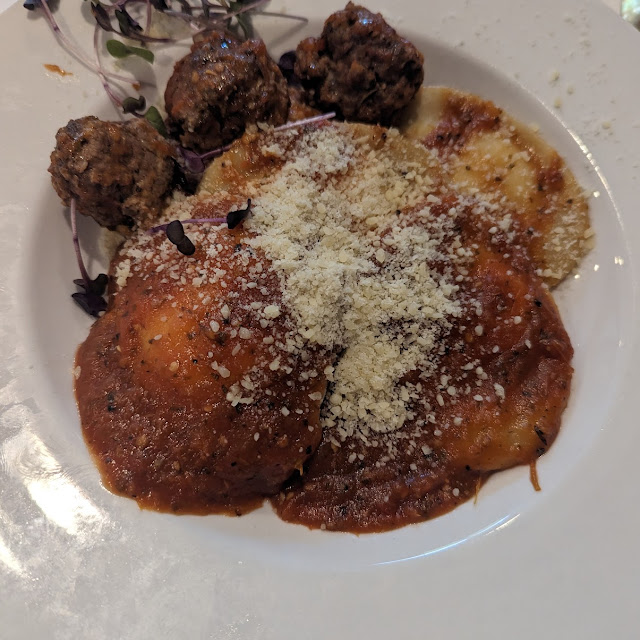 Cheese Ravioli with Meatballs