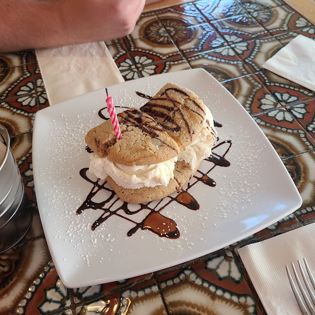 Ice Cream Sandwich
