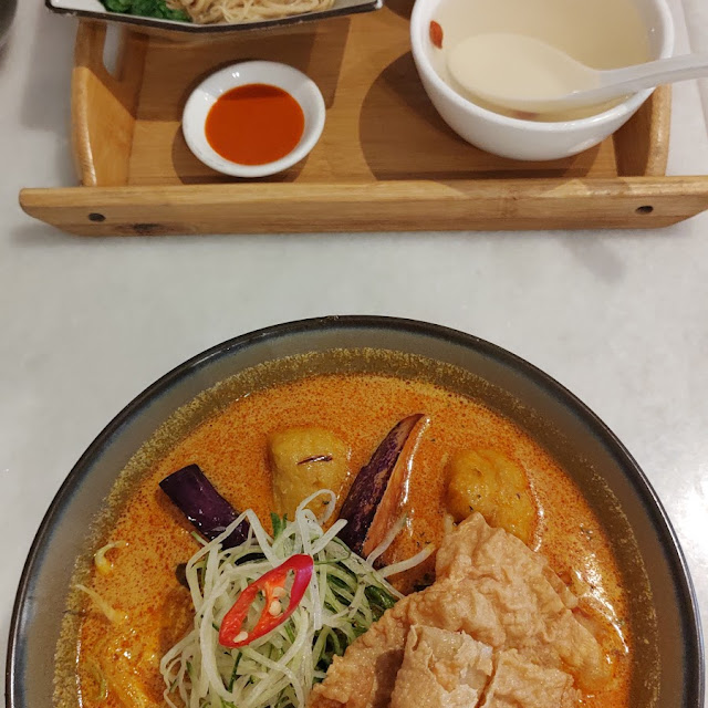 Nyonya Curry Ramen