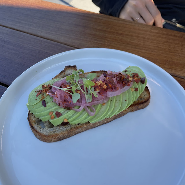 Avo Toast