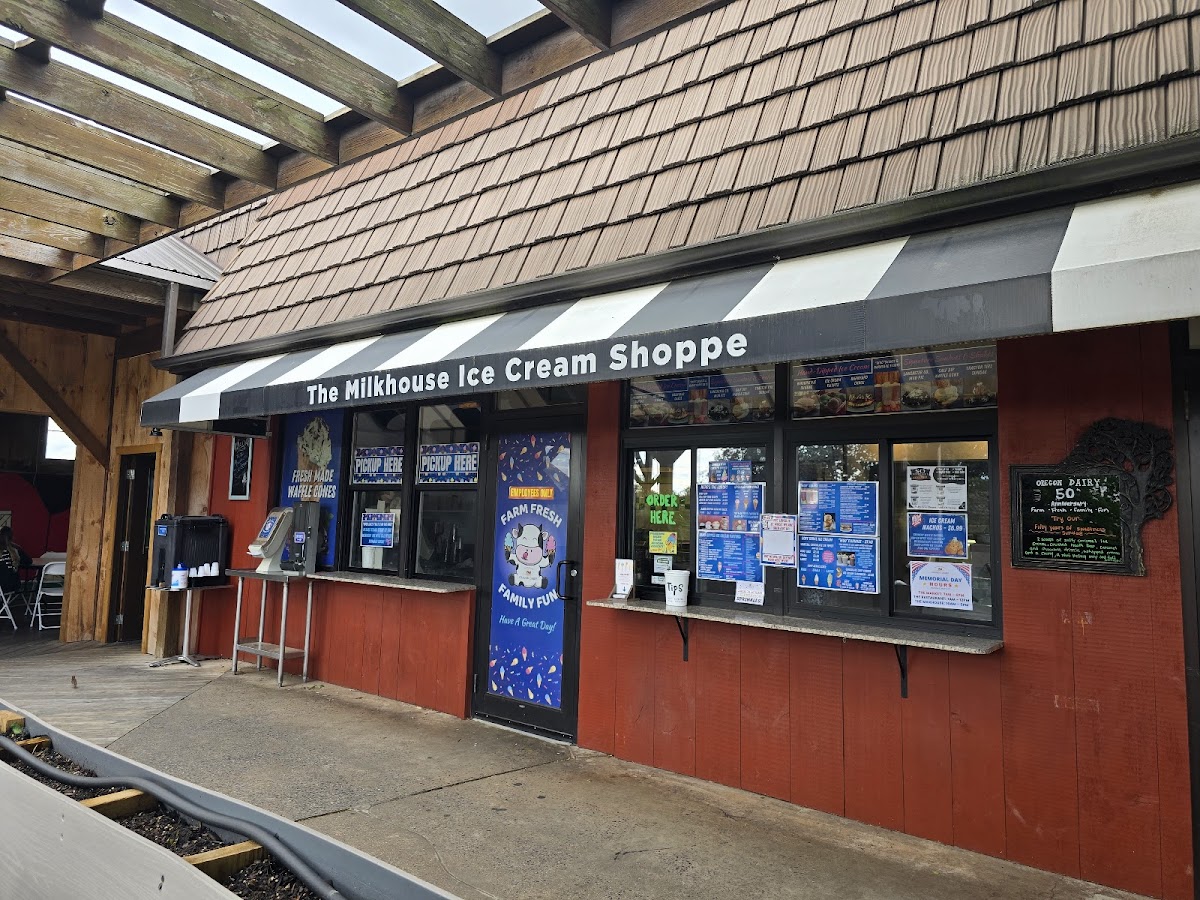 The Milkhouse at Oregon Dairy