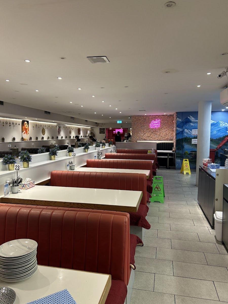 The Momos Hub Townhall