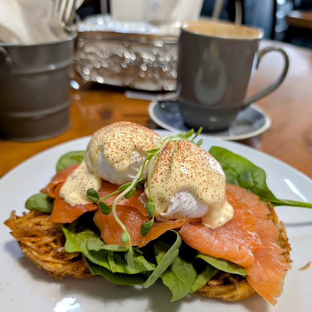 The Eggs Royale